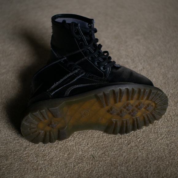 Dr. Martin's ROSELAND Men's Size 11 - Picture 3 of 4